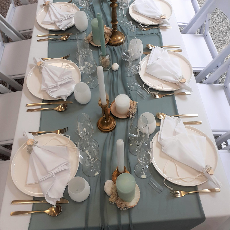 Chaise Wedding