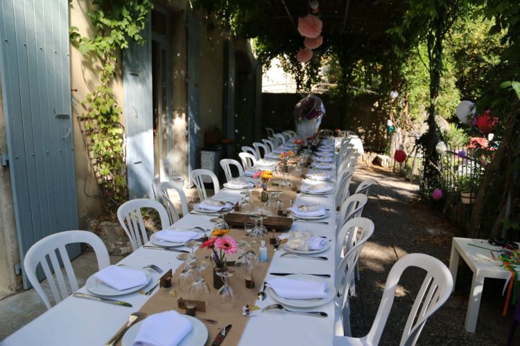 Location d'assiettes pour vos banquets et gros événements