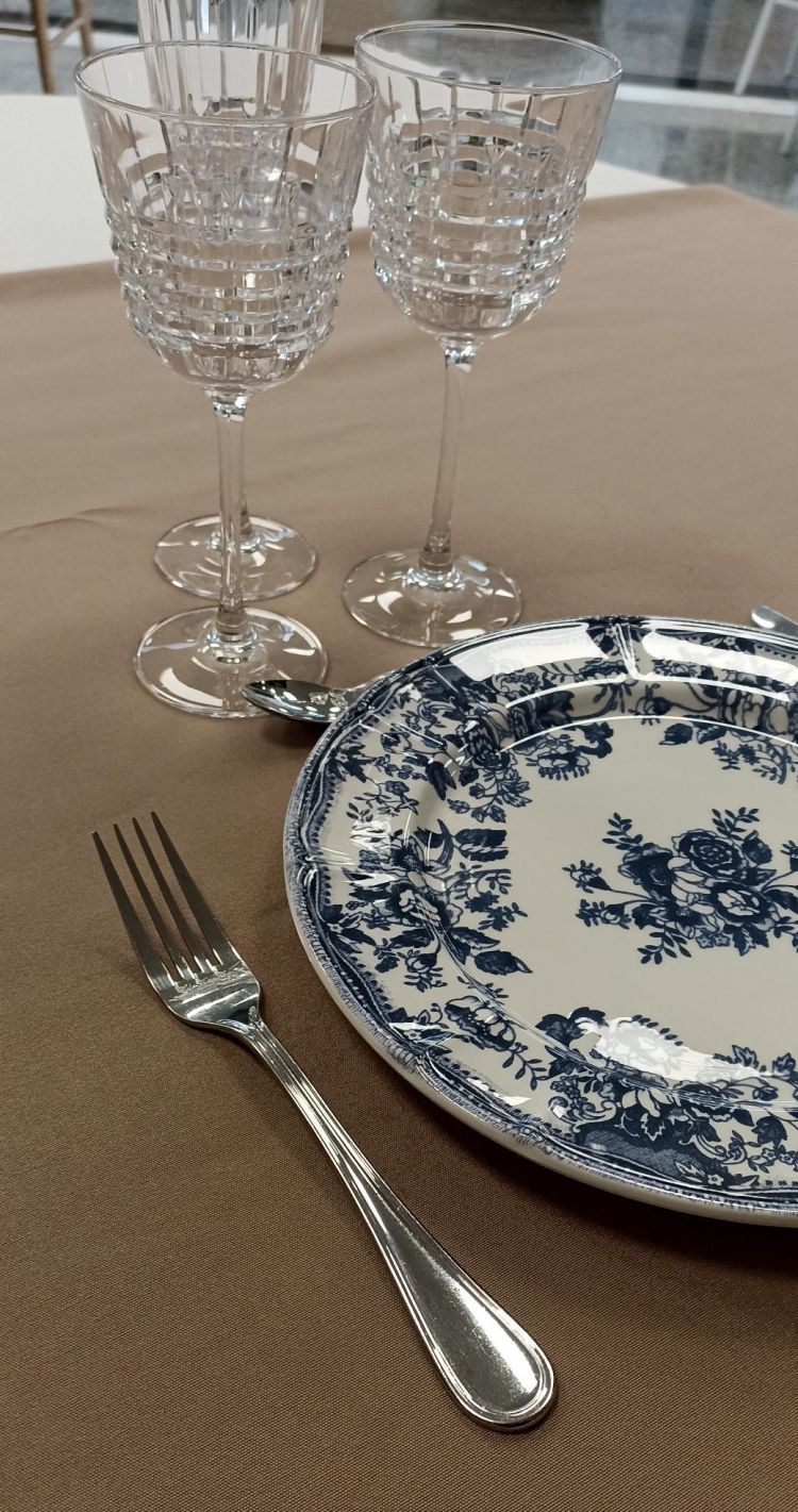 Louez des assiettes pour votre mariage vintage