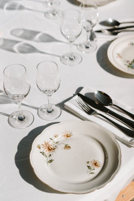 Assiette vintage en location dans le Vaucluse