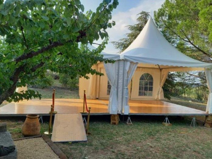 chapiteau pour mariage extérieur en Drome