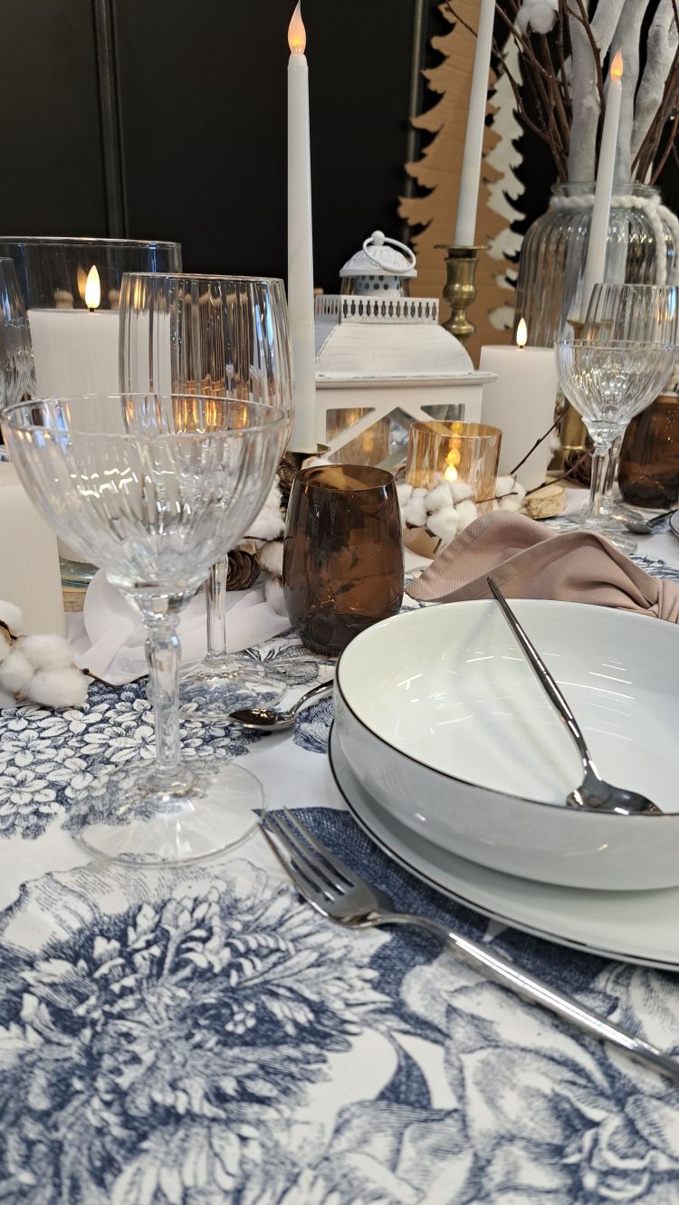 Table de mariage à Valence avec vaisselle en location