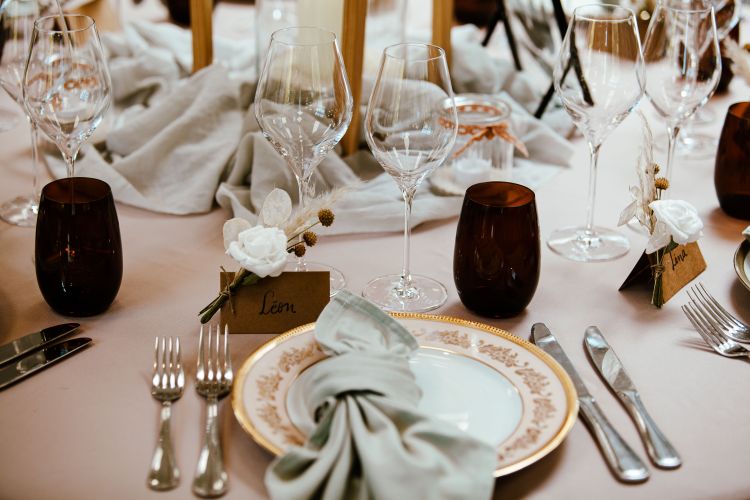 Location de serviette vert pâle pour vos mariages en Drome