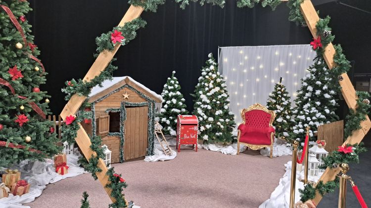 Location et installation stand de Noel en Drome