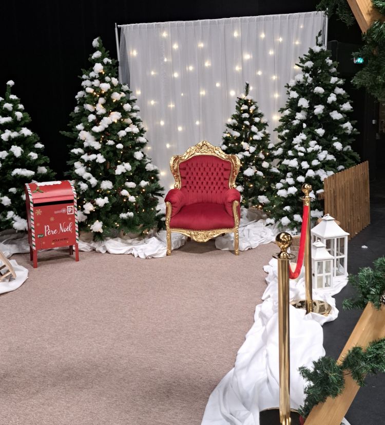 Location d'espace Père Noël en Drome