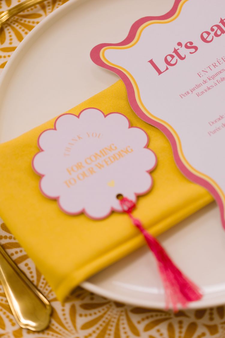 Jolies assiettes en location en Provence
