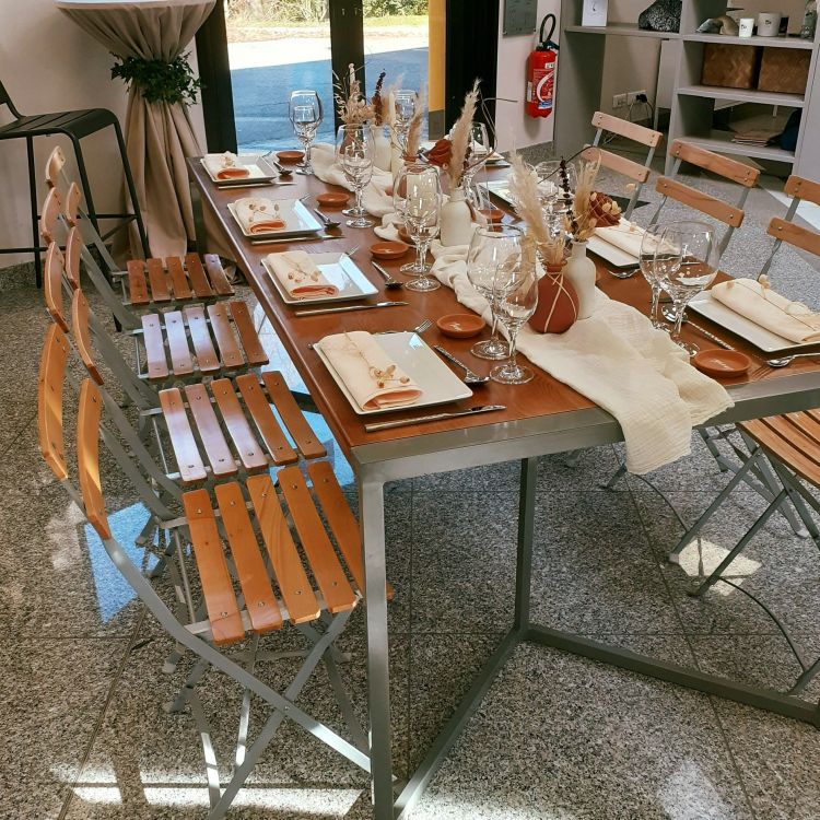 Location table bois à Avignon