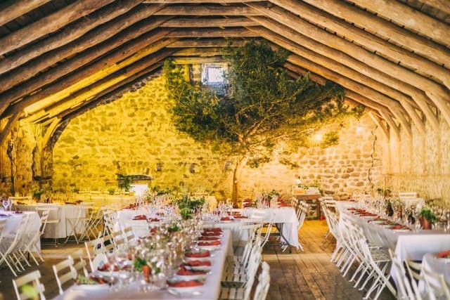 Louez des chaises en Provence