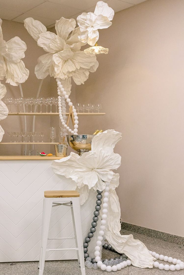 Location de bar blanc pour mariage en Provence