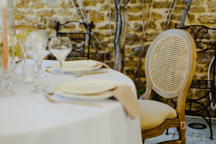 Mobilier en location de Lyon à Marseille