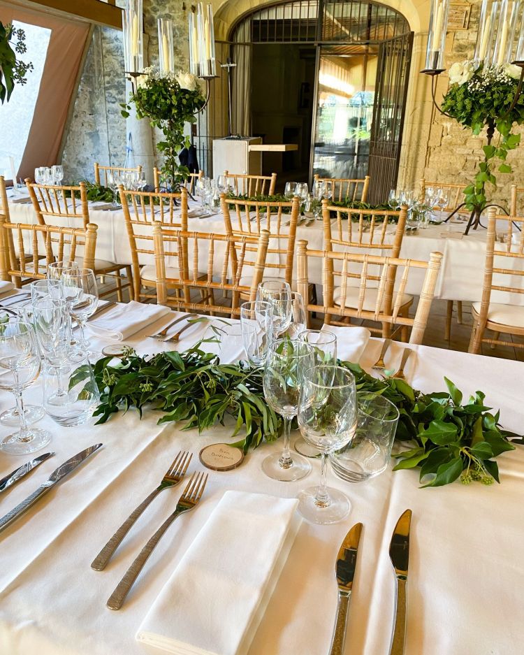 Table rectangulaire pliante en polyéthylène pour 6 personnes – WEDDING EVENT